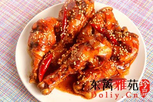 倒入100ml水，开启电饭锅煮饭模式就OK.